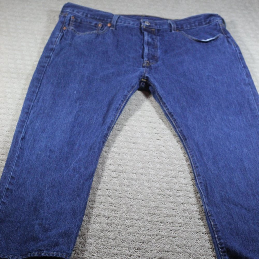 Classic Levi 501 Button Fly Straight Leg Jeans Size: 38x30